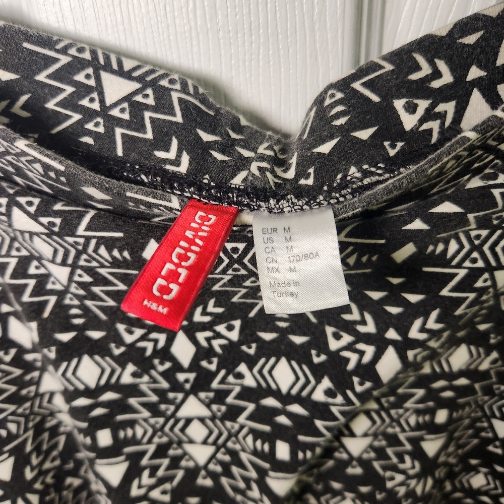 Patterned skirt - Picture 2 of 3